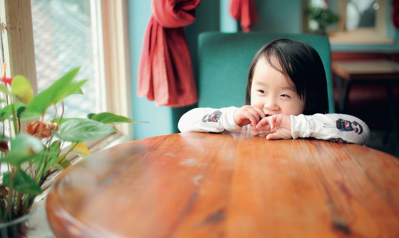 如何用佳能100d拍出来有美颜效果,儿童摄影佳能70d技巧