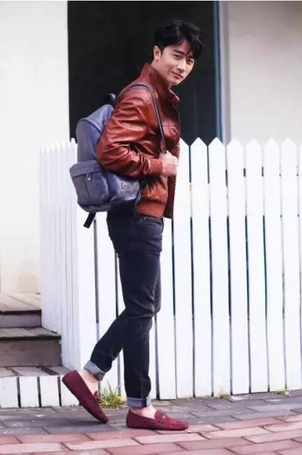 好看能穿不臃肿的双肩包男潮,防水双肩背包时髦又实用