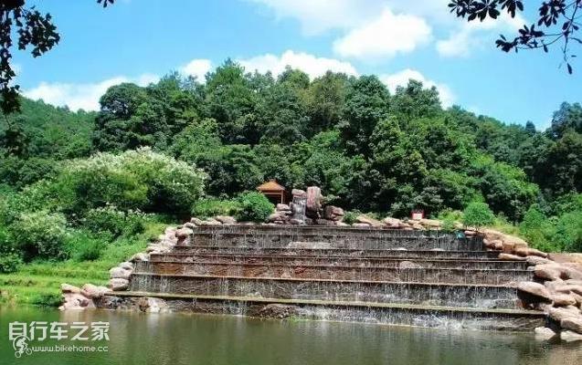 恋上一座城,走过一条路恋上一座城