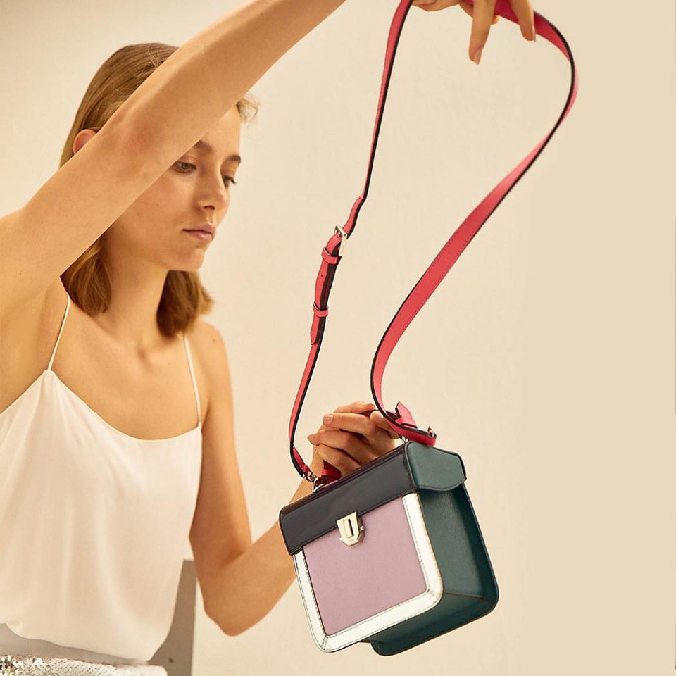 豆瓣日记:姑娘们会喜爱的六个泡菜国设计品牌