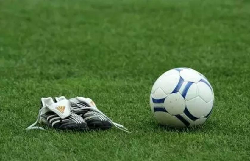 足球上天的恩赐,足球带来一生快乐