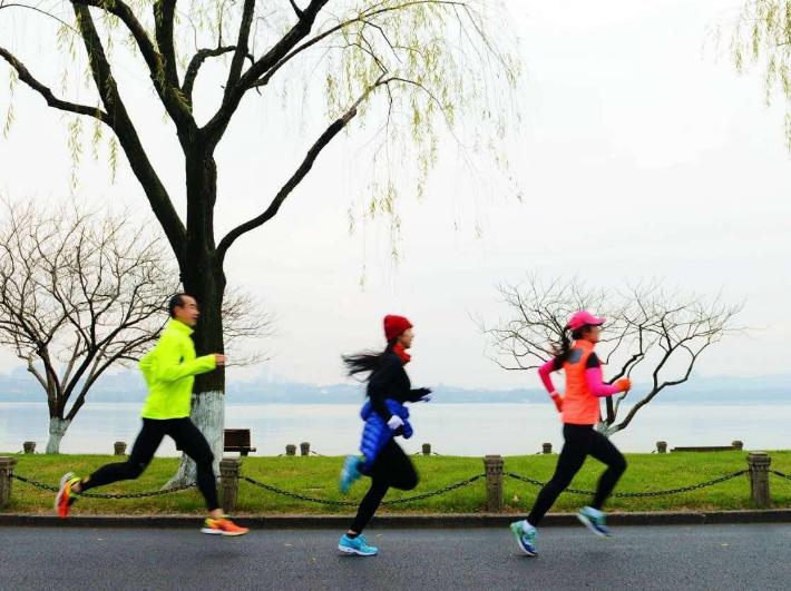 肠胃不好适合跑步吗,肠胃不好在什么时间练跑步