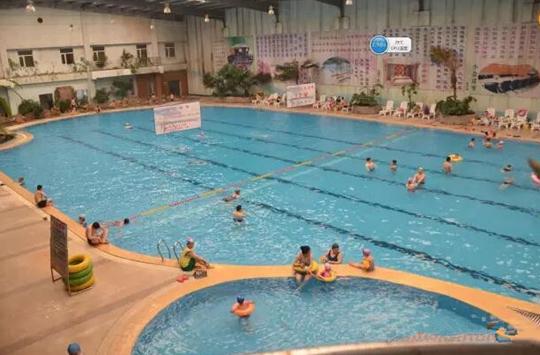 冰火两重天温泉,东北冰火温泉