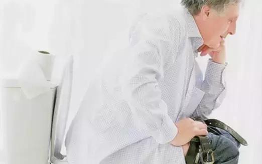 公共马桶的细菌有多脏,家里马桶外壁脏吗