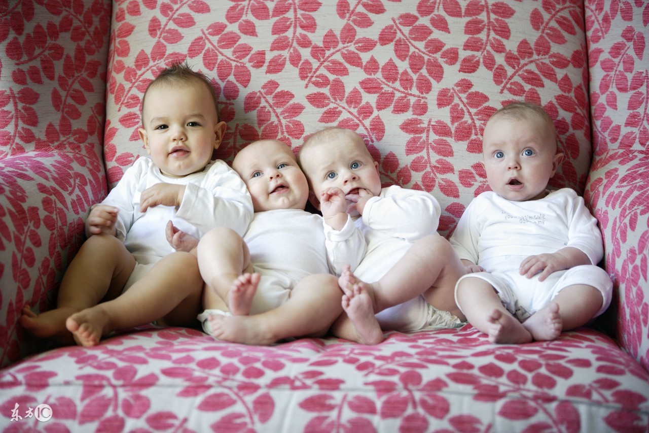 怎么看宝宝长得像谁,宝宝长相一般跟谁像