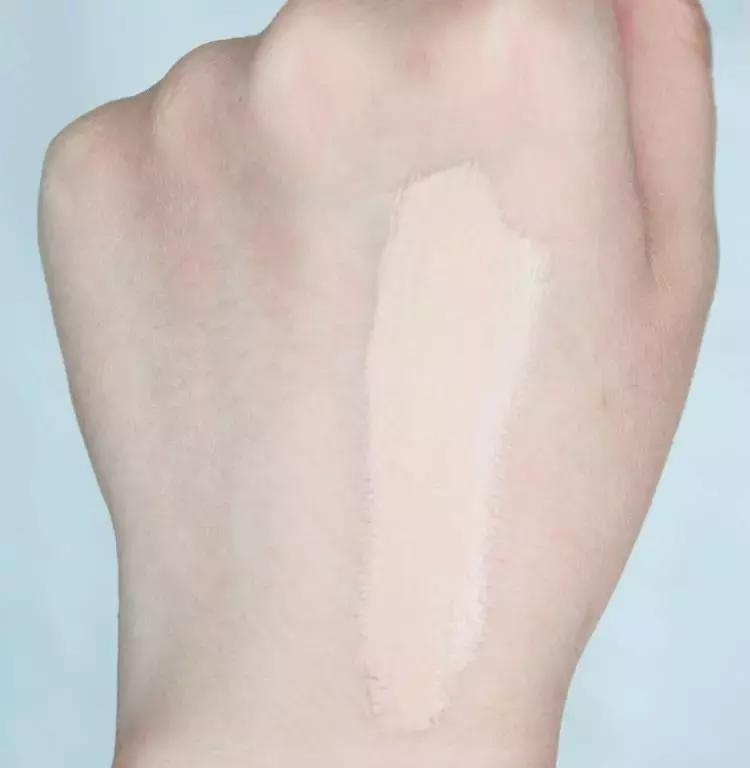 良心测评！史上最值得入手的底妆，贫民窟女孩的福音啊~