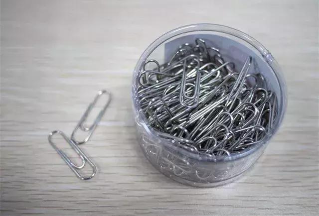 钻石和莫桑石最简单的辨真伪法,怎样区别钻石证书真伪