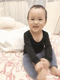 为了让你也生个萌出天际的宝宝，他们决定……