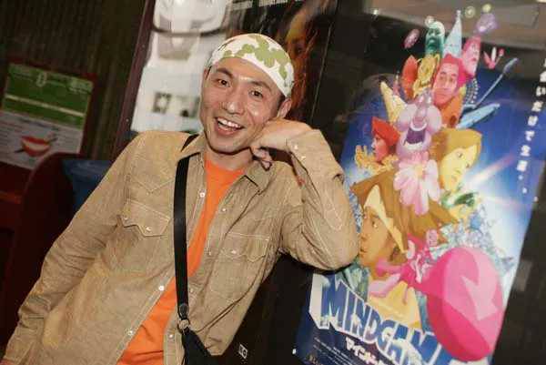 开场20分钟，这部动漫的男主被人爆头而死