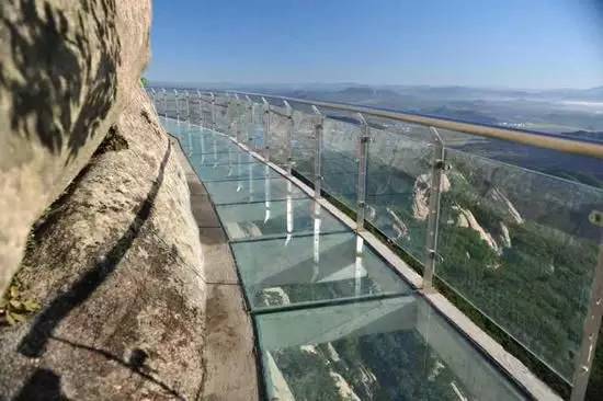 特别恐怖的玻璃栈道,中国最恐怖的栈道排名前十