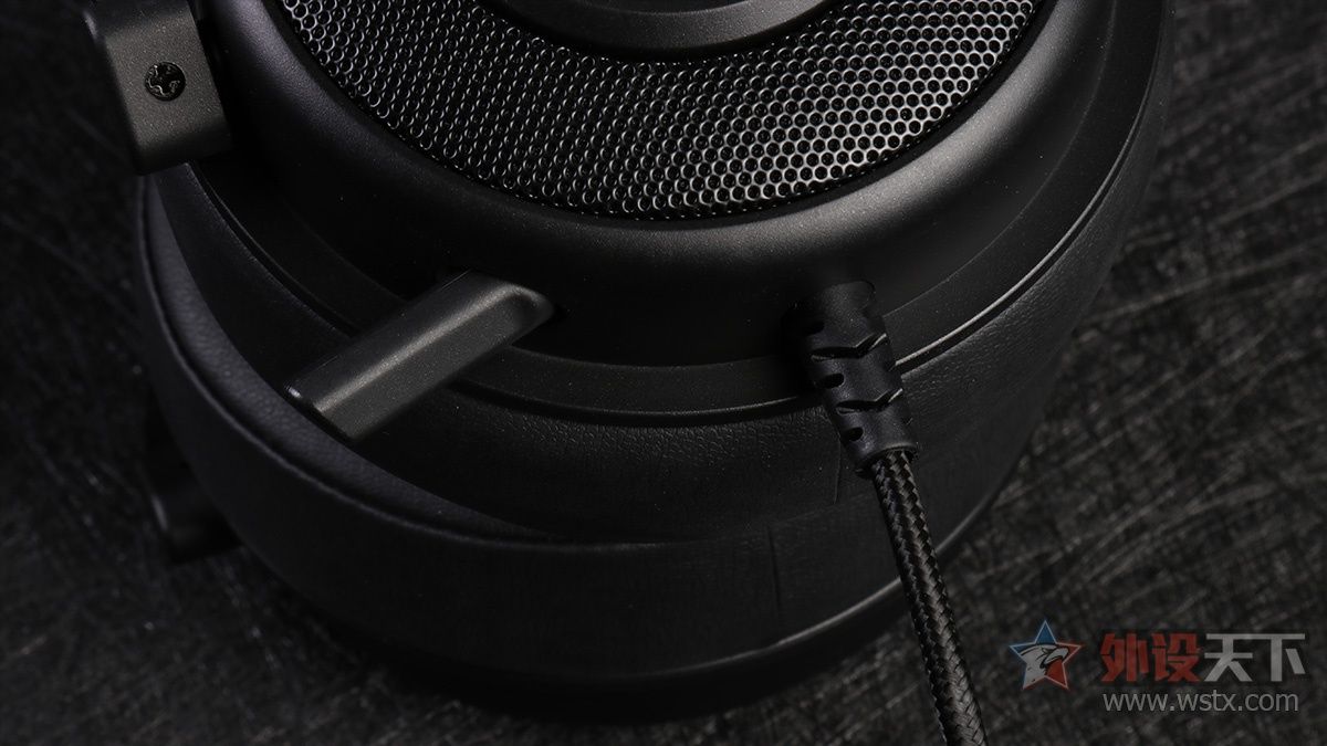 暗影精灵800耳机有几种样子,惠普暗影精灵系列性价比