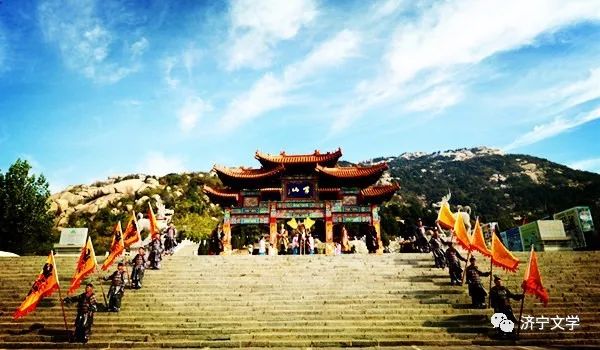 峄山刻石朗诵,峄山诗词