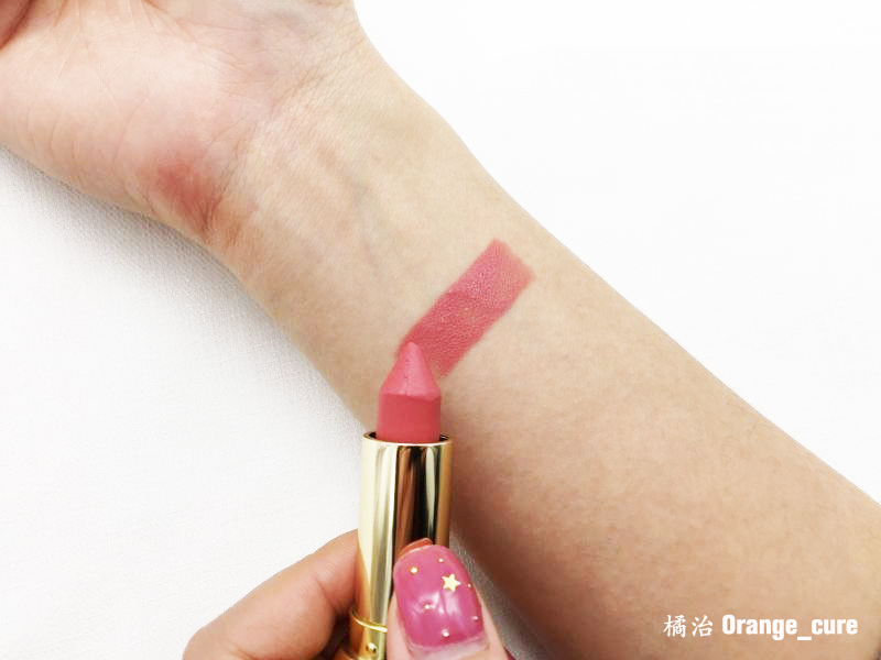 错过就没有了！2017圣诞节值得疯抢的10款圣诞限定唇膏