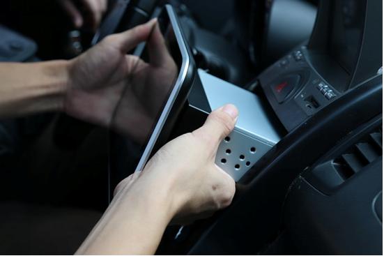 索菱TAD899DVD大屏导航测评