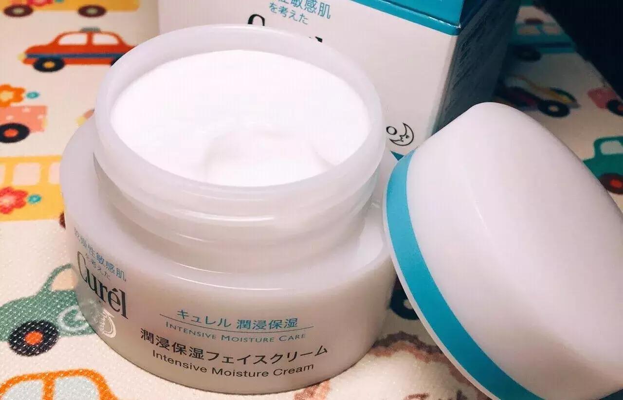 冬天皮肤起皮干燥有碎屑怎么保湿,秋冬干燥起皮补水保湿就选它