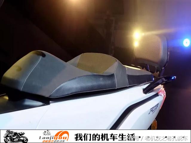2024款光阳赛艇250踏板简介,20款光阳赛艇250机车评测