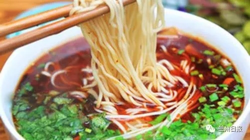 一碗兰州牛肉面吃完流水线,兰州牛肉面一袋面拉多少碗