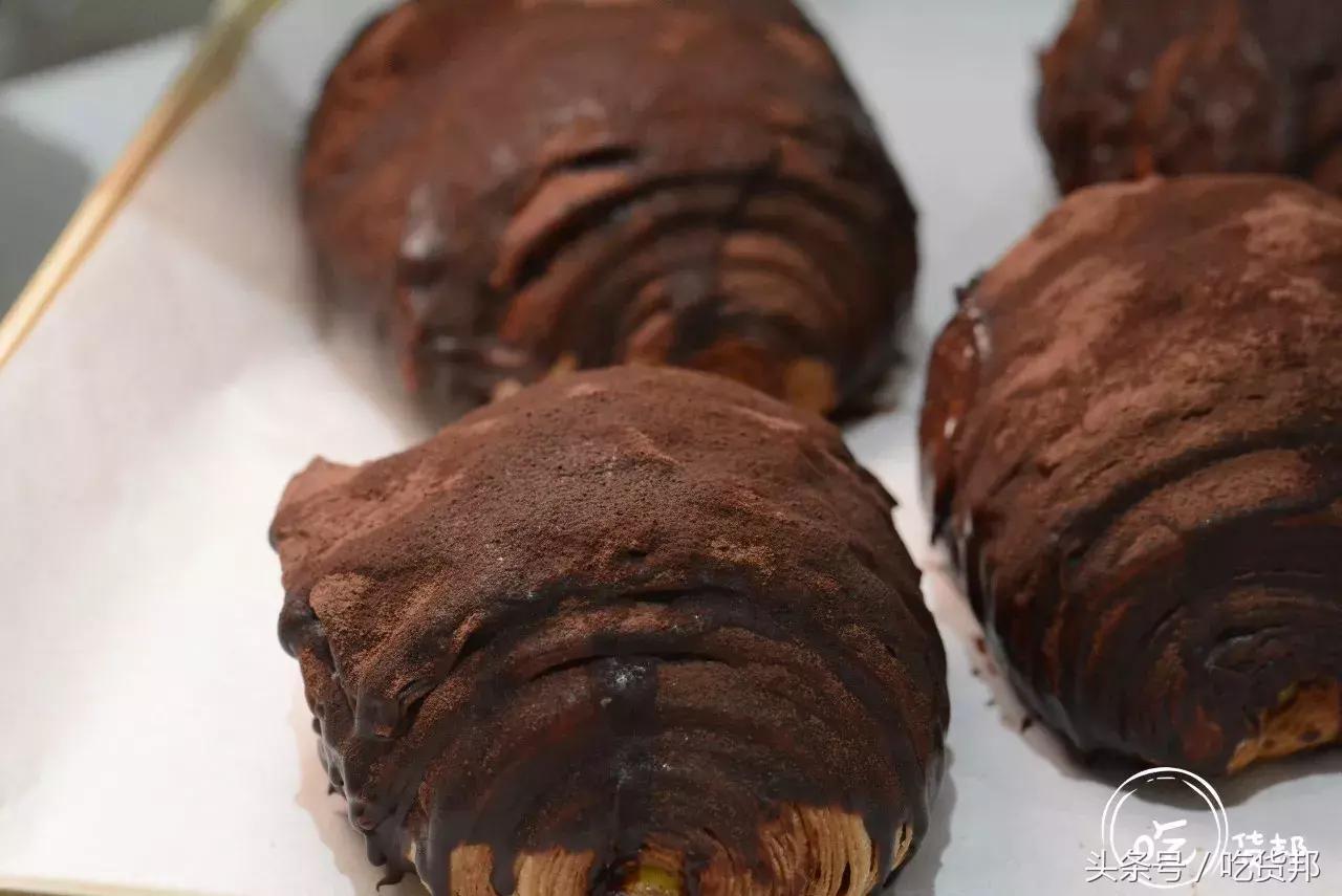 脏脏包网红食物测评,网红脏脏包里面没有爆浆