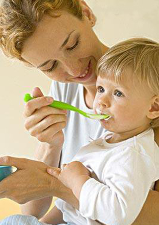 国外小孩感冒到治愈的过程,儿童生病不吃药能自愈吗