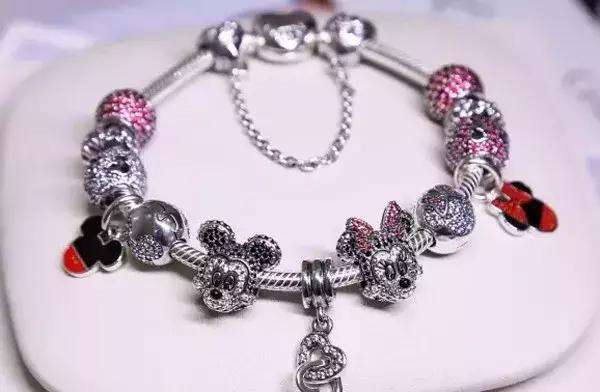 29-30岁男友圣诞礼物推荐,求推荐送给情侣的圣诞礼物