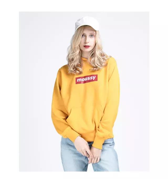 唐艺昕张若昀同穿同款外套,张若昀唐艺昕穿白色衣服