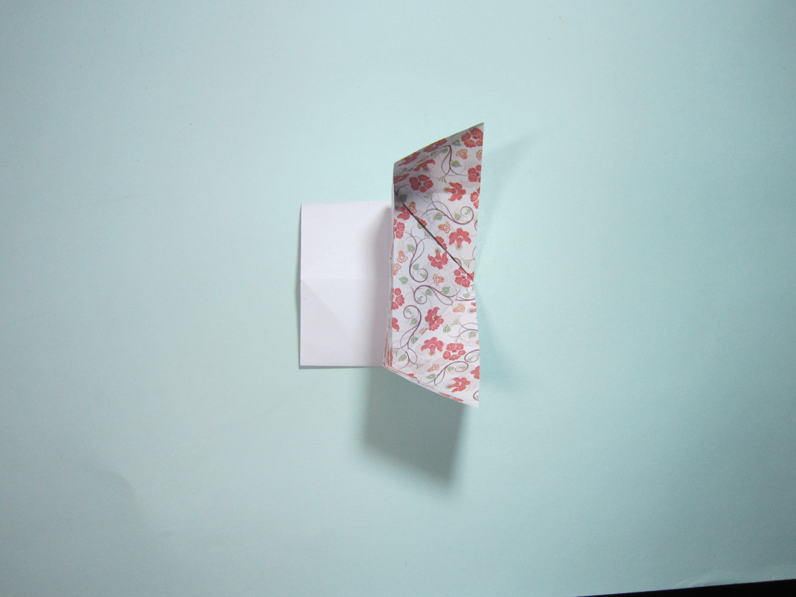 花篮折纸的折法,小花篮折纸手工制作步骤书面解说