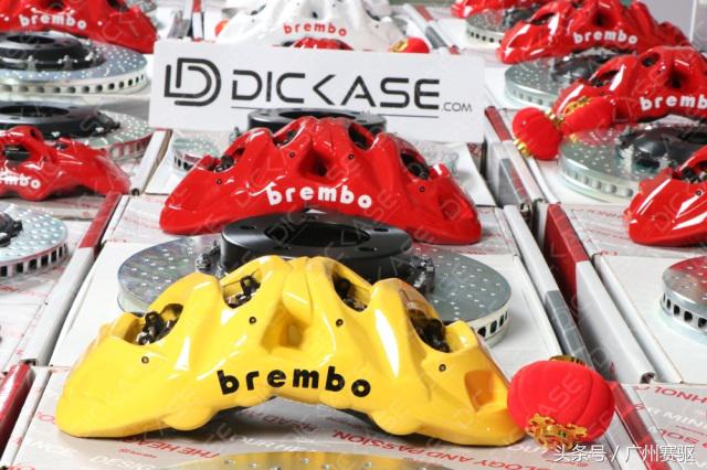 宝马新款x5刹车升级,brembo卡钳有宝马x5套装吗