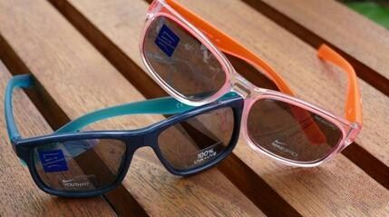 儿童出游要戴太阳镜吗,旅游必备神器太阳镜儿童