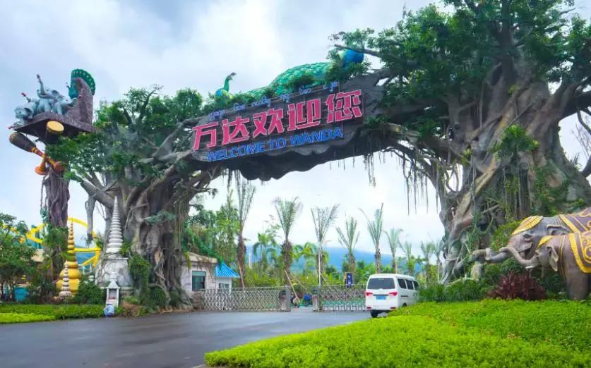 昆明坐火车绿皮去西双版纳,昆明坐高铁去西双版纳沿途风景