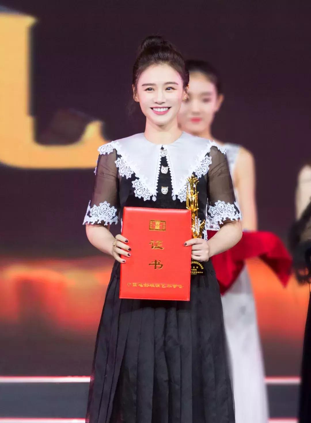 马思纯代言赚钱,马思纯全新代言