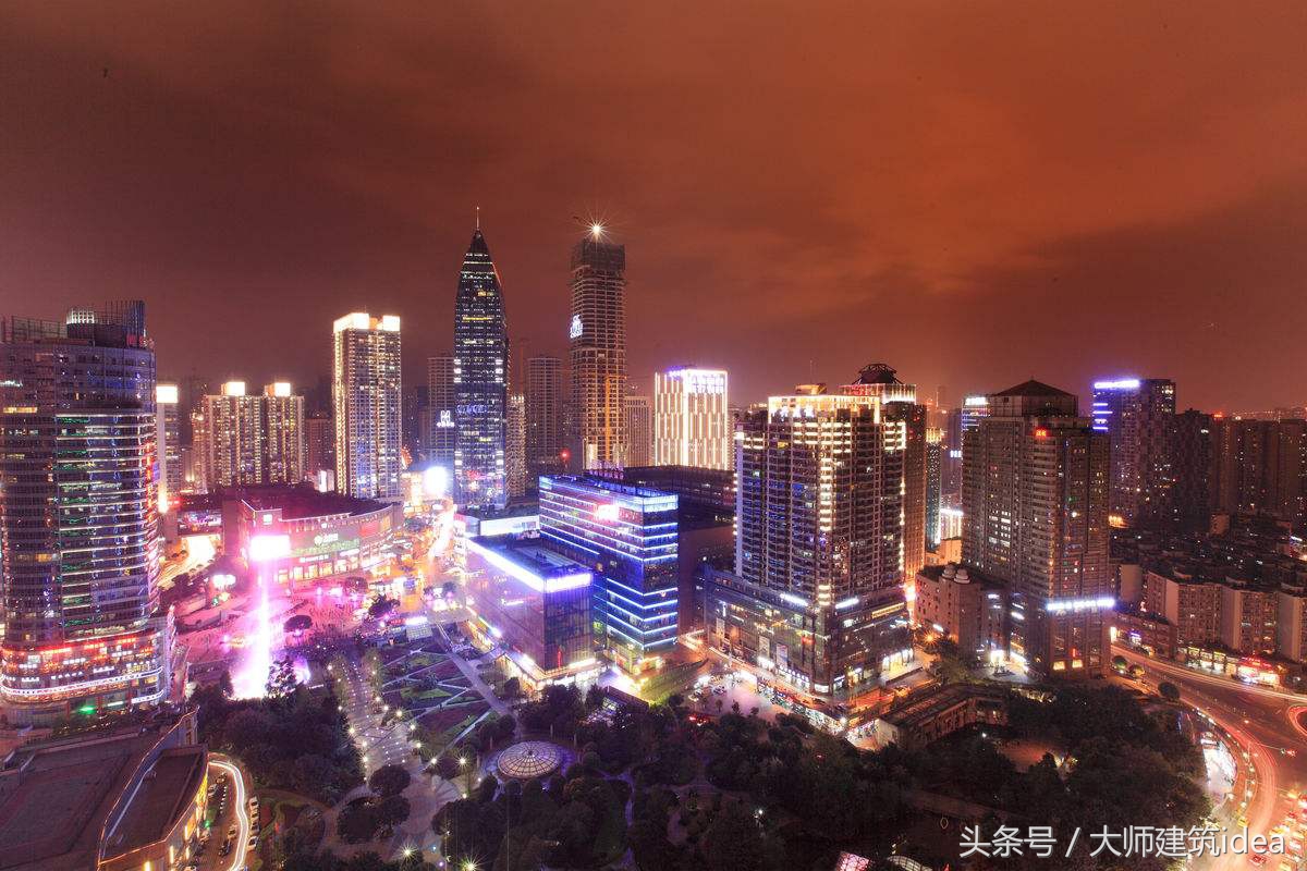 重庆地标性建筑朝天门,重庆朝天门景观楼