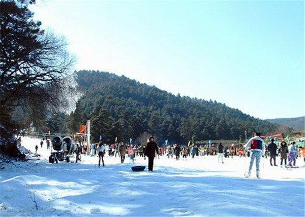 国内最刺激的滑雪场,西安周边滑雪场推荐