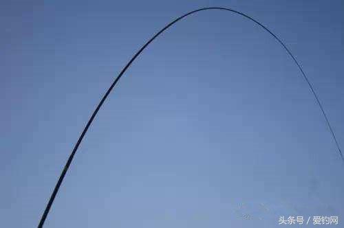 鱼竿竿稍入水,竿稍入水多少合适