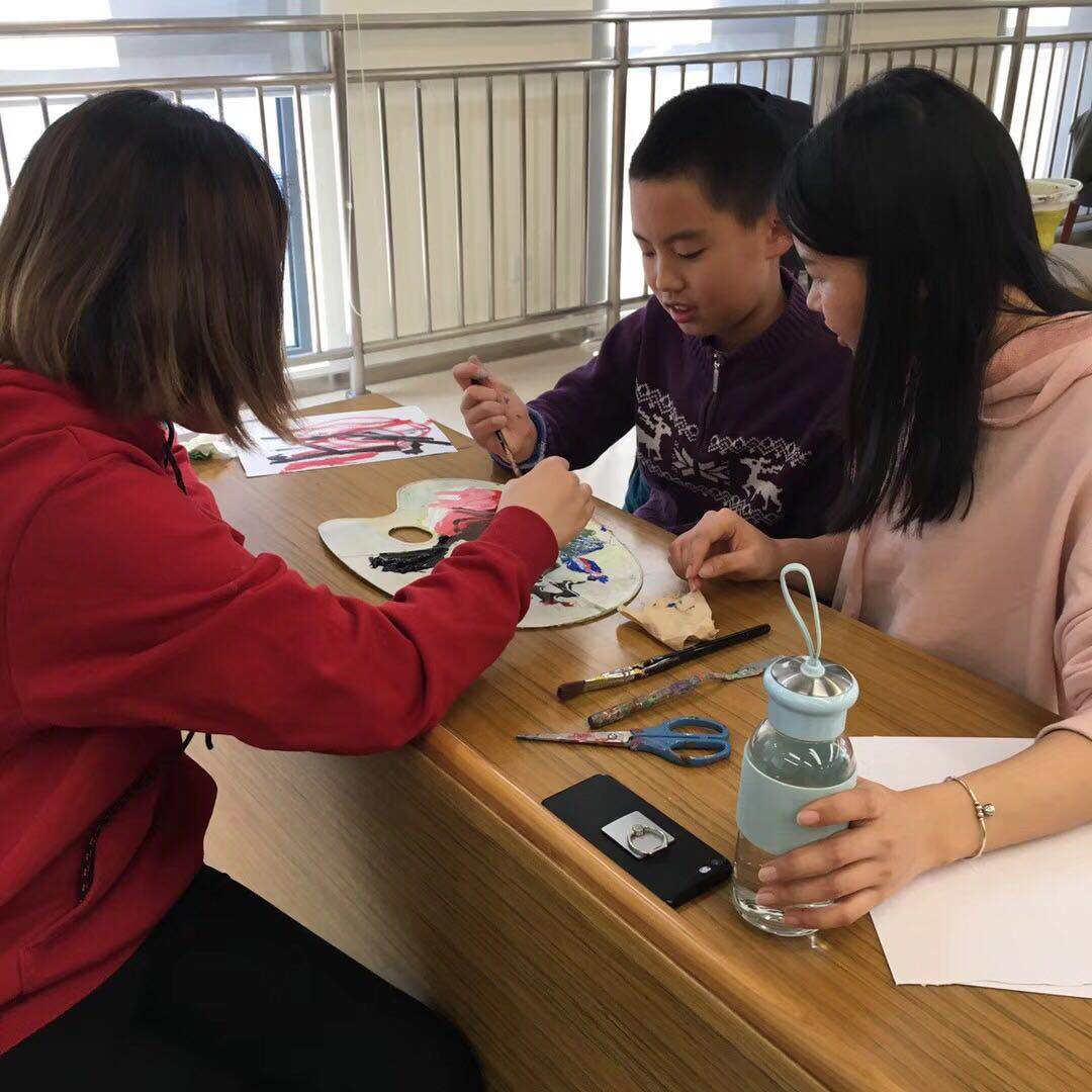 走进智障孩子世界,自闭症儿童的艰难成长之路