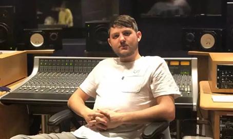 95后痴迷东方不败,95后男子迷恋网络游戏