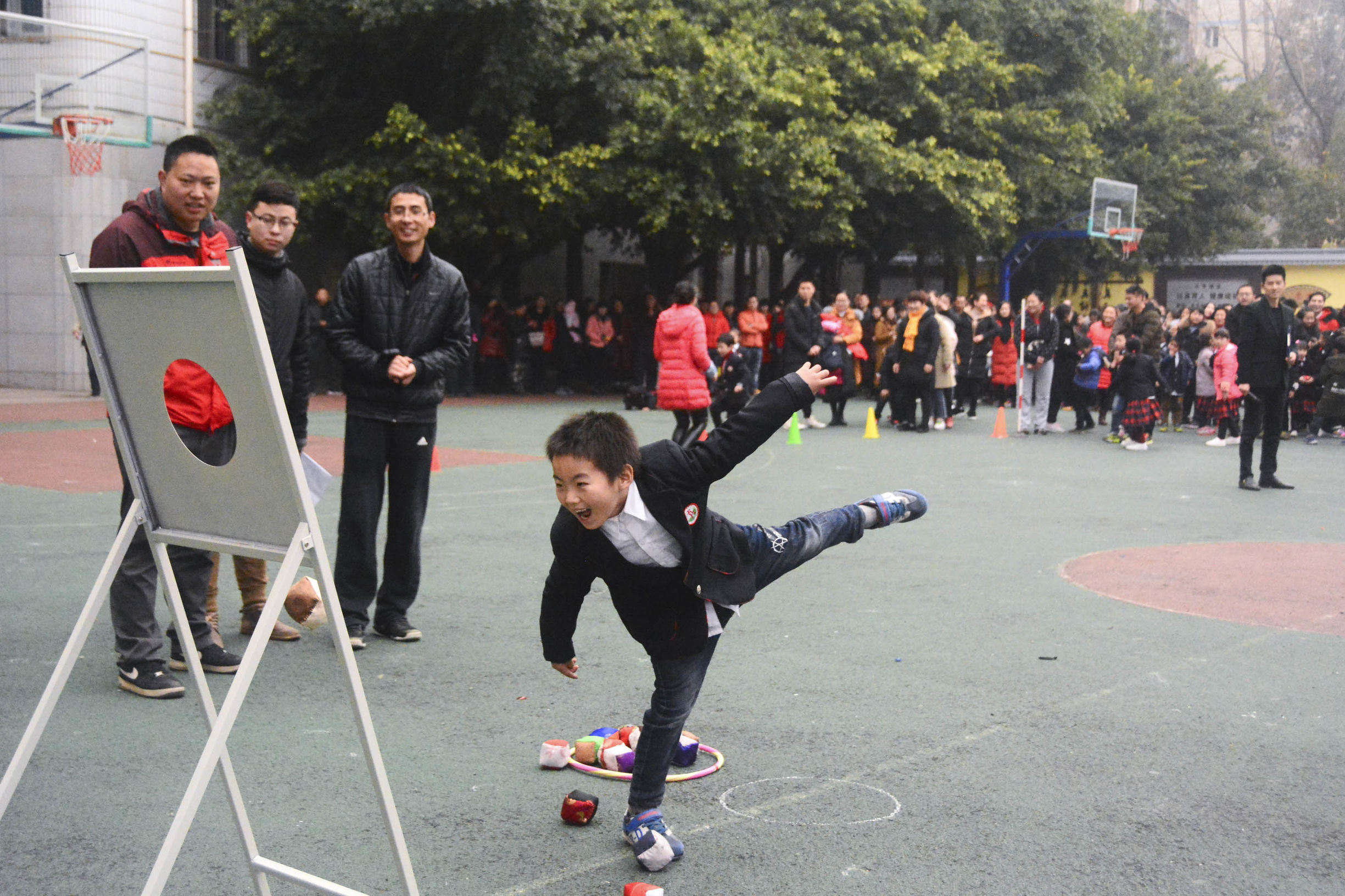冬季亲子运动会游戏大班,巴州三中运动会