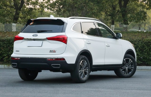 开大车回家过年！10万左右，热销7座SUV都在这了！