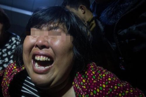 宝宝发烧咳嗽化验血没事怎么办,4岁小孩发烧咳嗽咳出血怎么回事