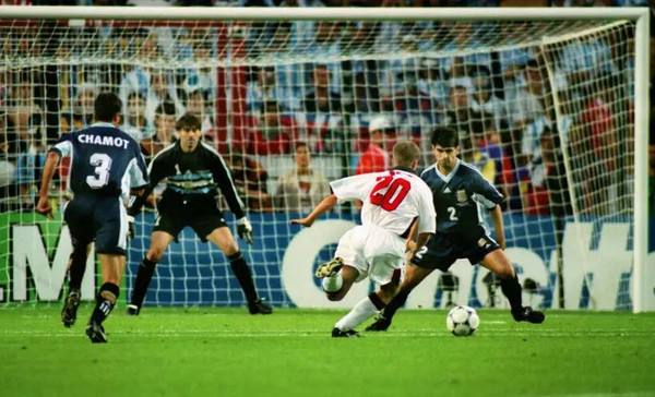 世界杯9个难忘瞬间,世界杯十大难忘进球时刻
