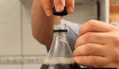 明天愚人节|小财送你办公室整蛊全攻略,对不起了,领导!