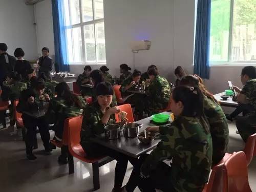 匠心品质的手工挂面,挂面传承百年技艺感受乡愁味道