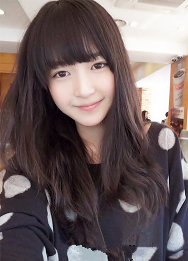 头顶头发少颧骨高脸大发型,脸大头发少适合什么发型短发