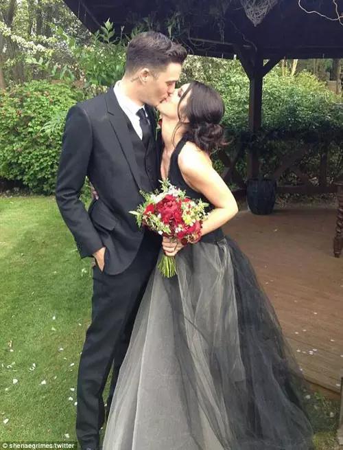 没有必要穿黑色的婚纱,为什么不能穿黑婚纱