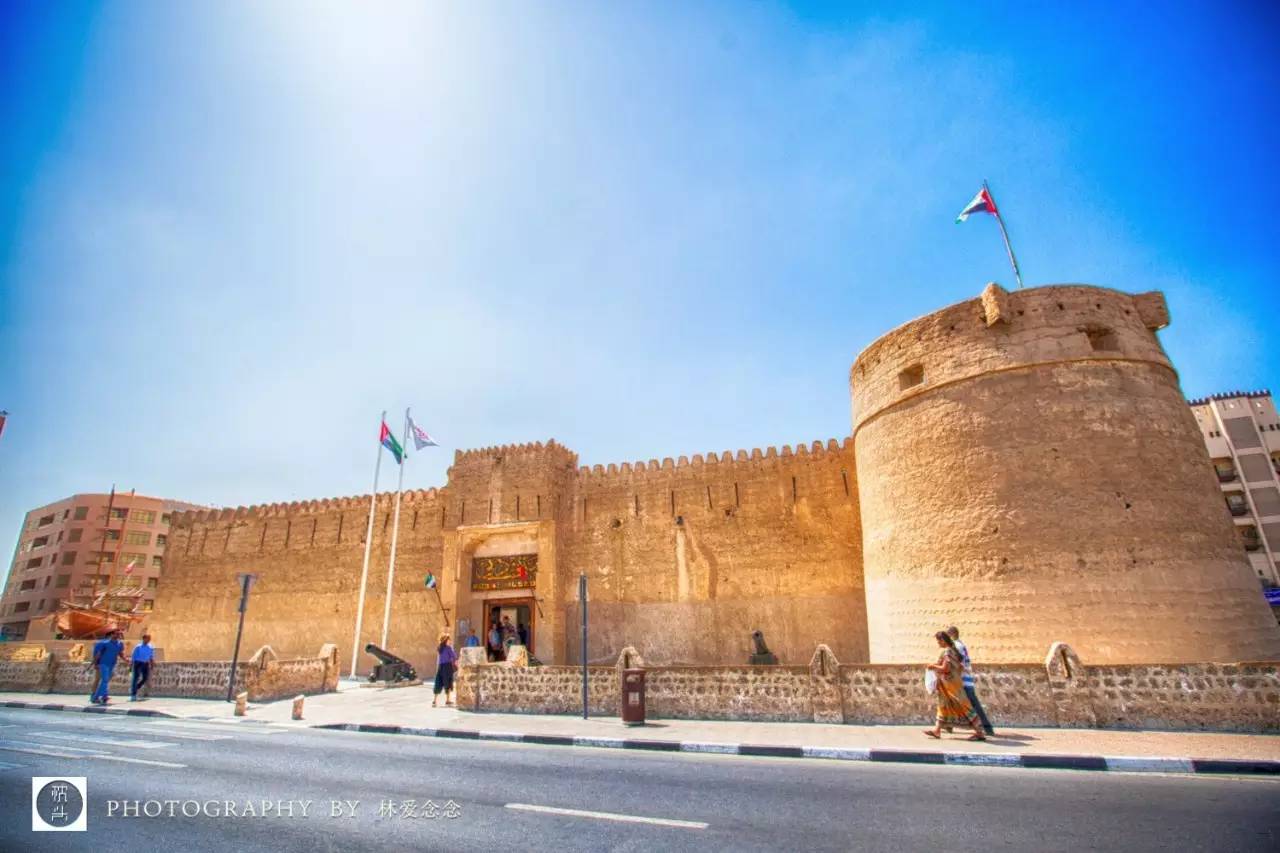 迪拜乞丐月入50万真的吗 (迪拜乞丐月收入高达47万元)