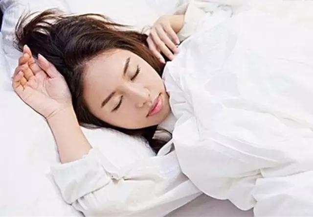 彻底祛痘吃什么药好得快,青少年祛痘擦什么药好得快