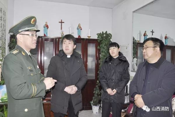 吕梁市平安夜消防安全夜查行动,我市开展消防安保集中夜查行动