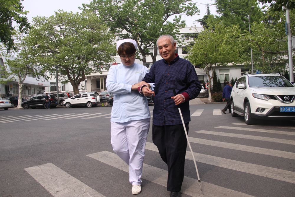 温暖人心瞬间,2020那些感动的瞬间