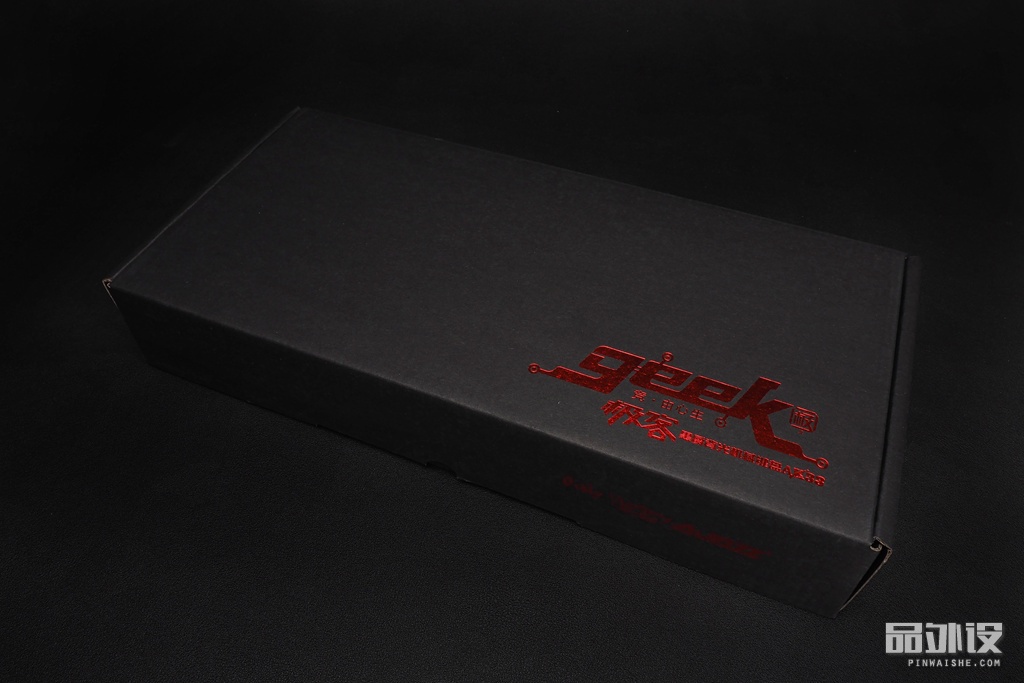 黑爵极客ak33怎么连接电脑,极氪黑爵背光键盘ak33怎么开灯