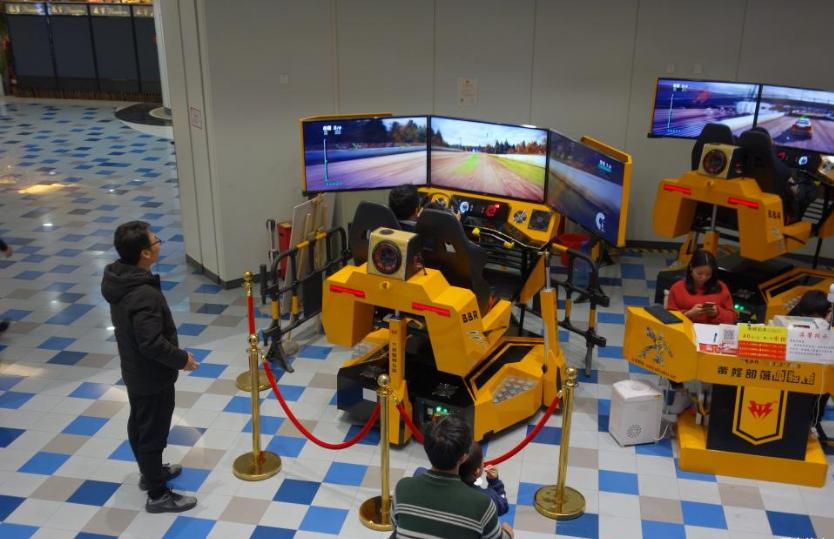 圣诞节热恋生活日记,开着轩逸陪女朋友搜集北京的圣诞树