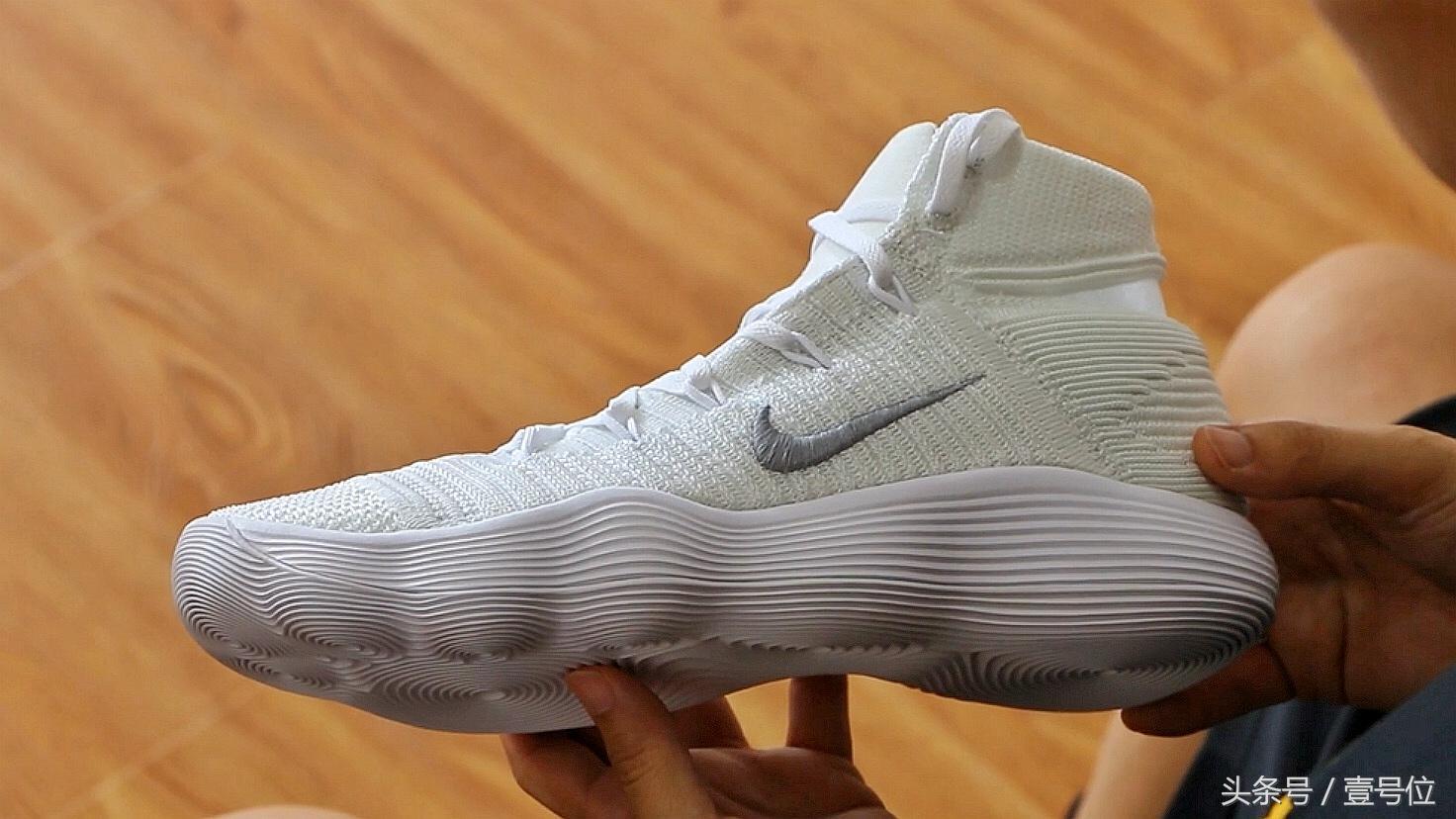 nikehyperdunk2015,鐞冮瀷璇勬祴hyperdunk2017